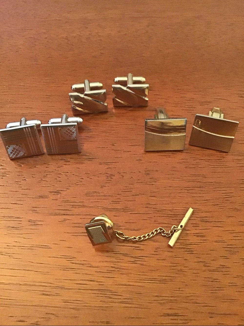 Vintage cufflink lot (3) and tie pin with chain